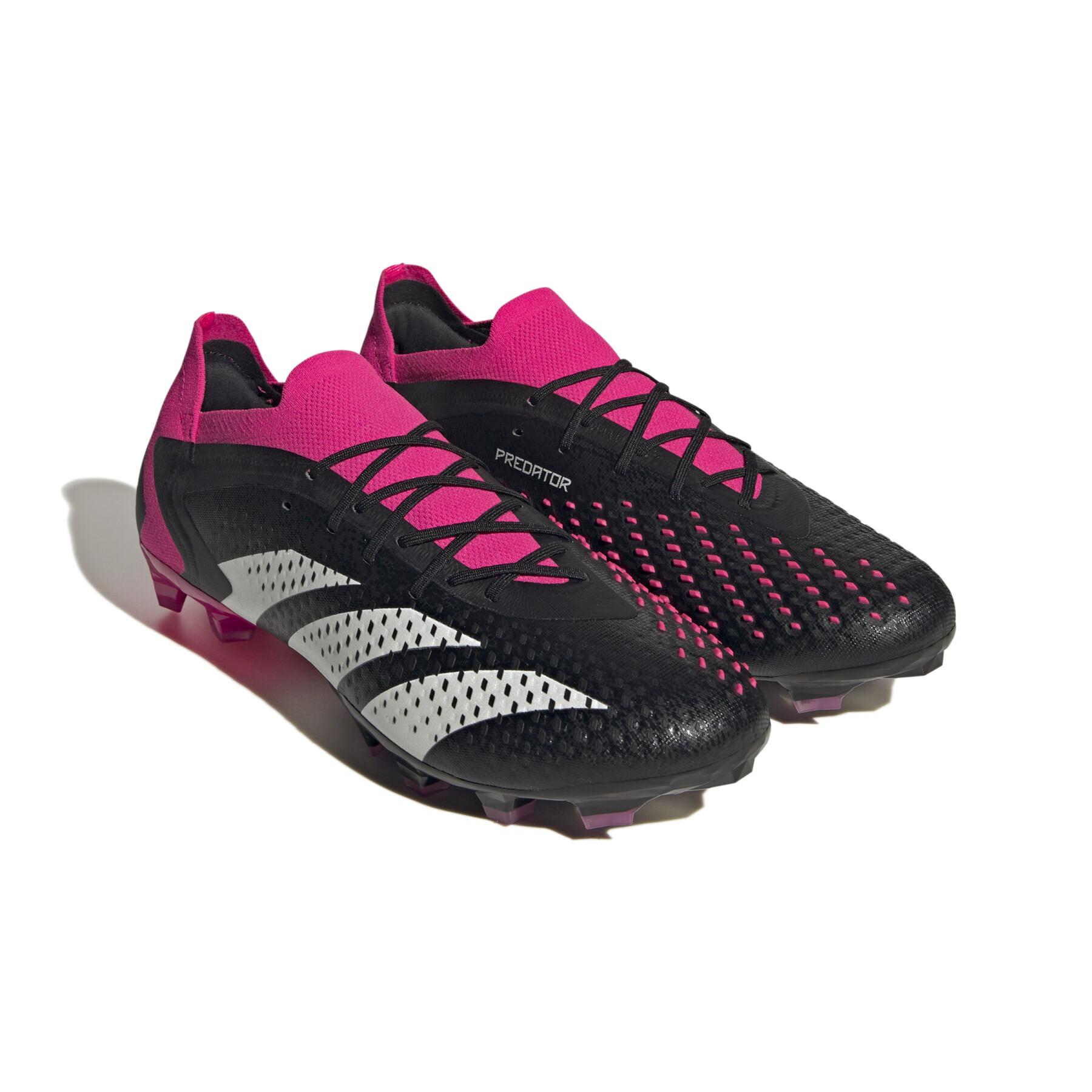 Low soccer shoes adidas Predator Accuracy.1 - Own your Football
