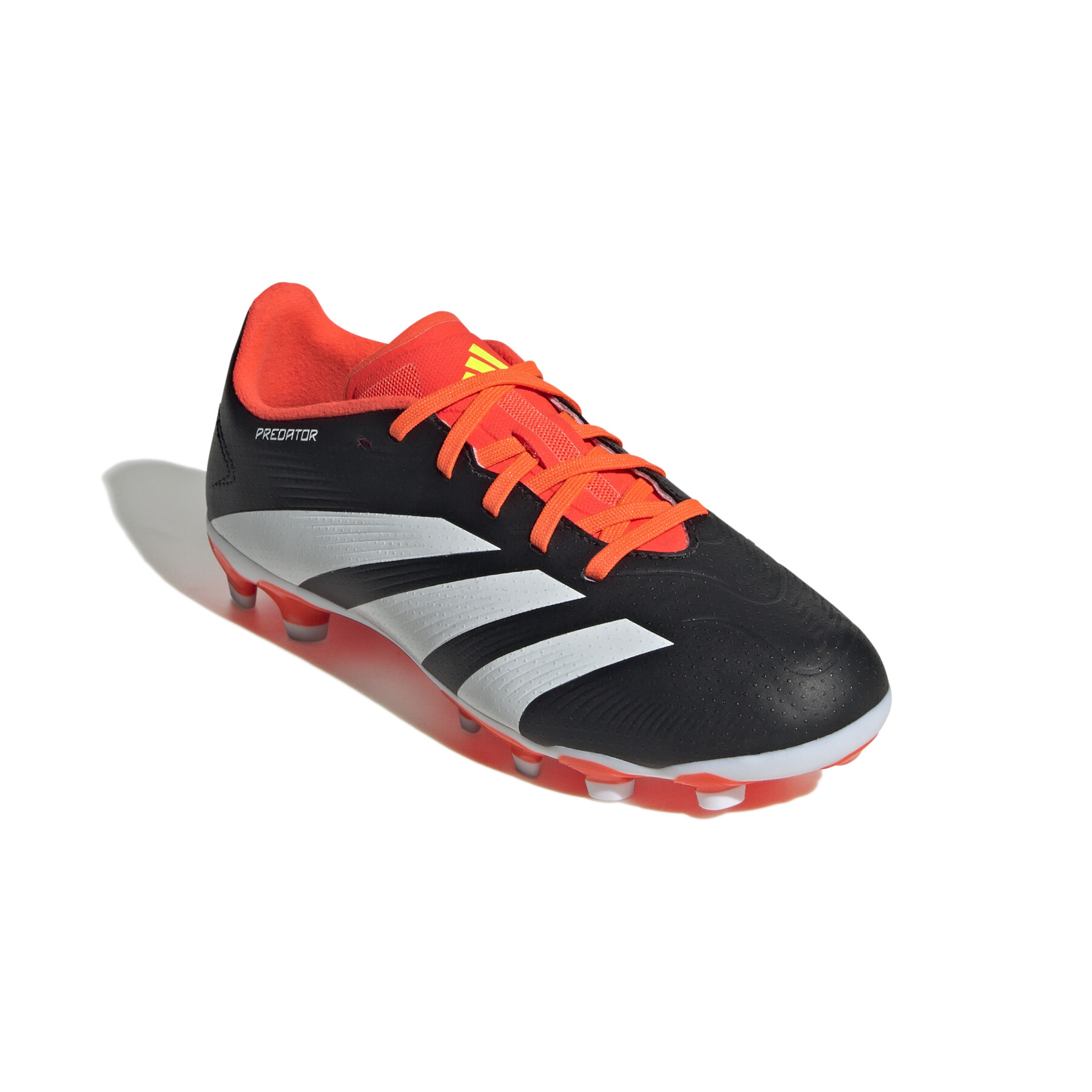 Children's soccer shoes adidas Predator League MG