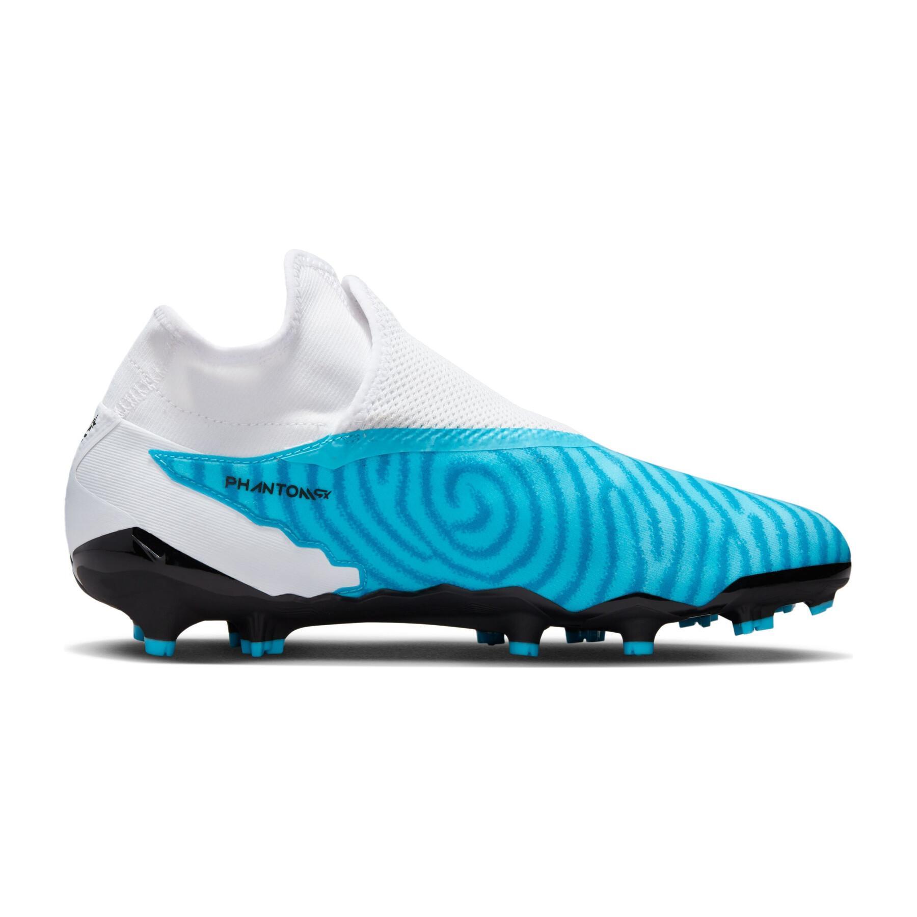 Soccer shoes Nike Phantom GX Pro DF FG - Blast Pack