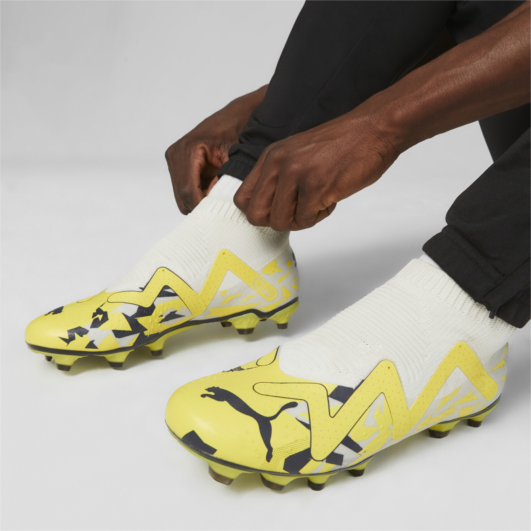 Soccer shoes Puma Future Match+ LL FG/AG - Voltage Pack