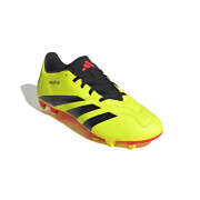 Soccer shoes adidas Predator Club FG